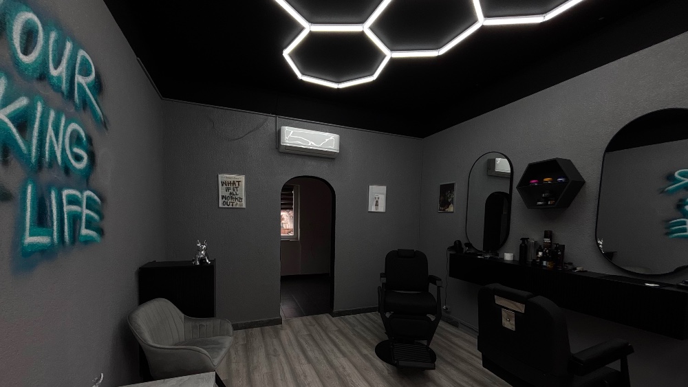Interijer BASE Barbershopa
